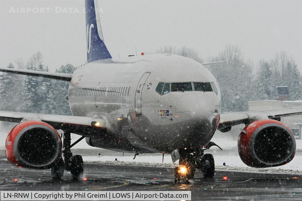 LN-RNW, 2010 Boeing 737-783 C/N 34549, Taken at SZG.