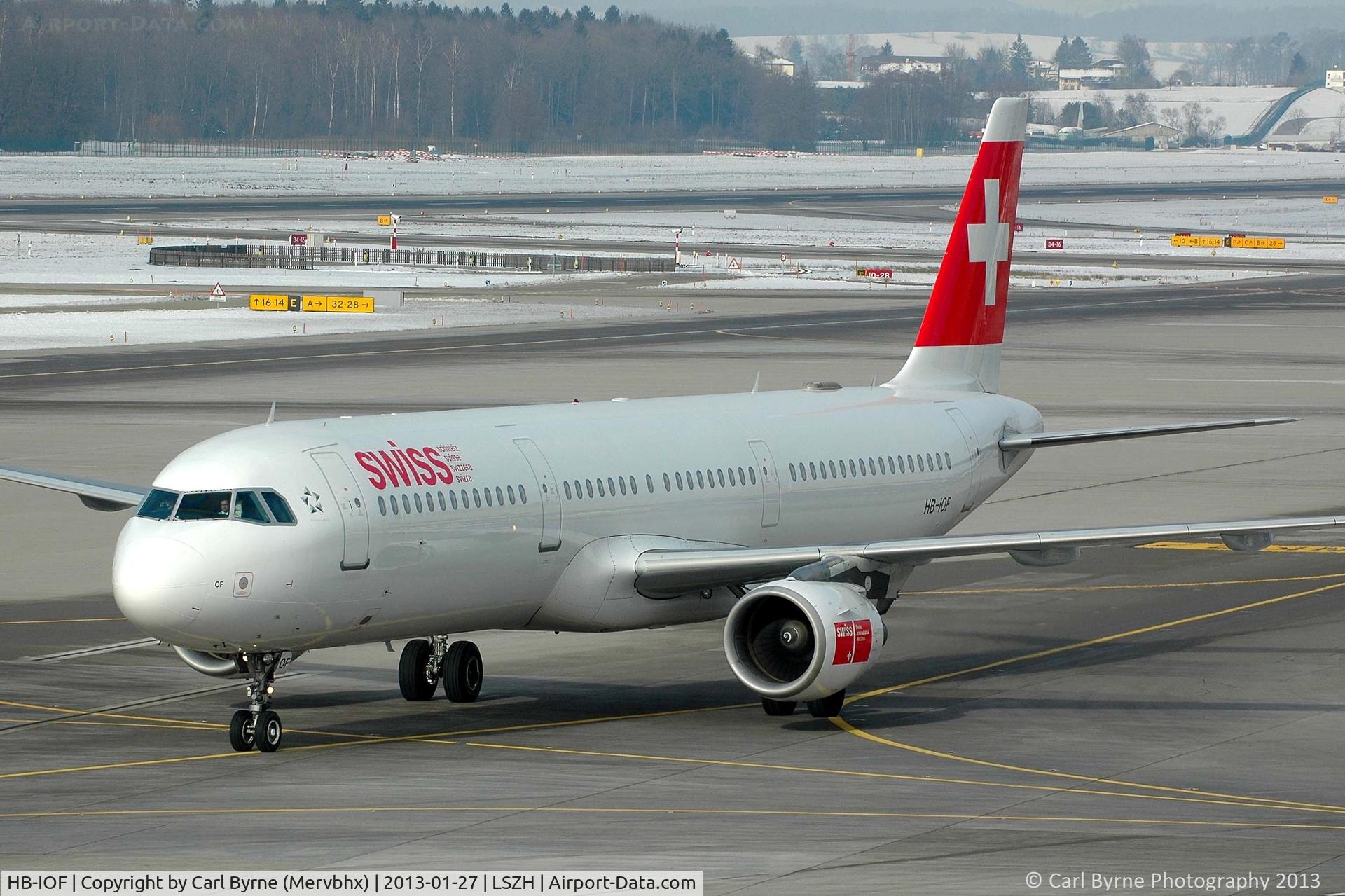 HB-IOF, 1995 Airbus A321-111 C/N 541, Taken from the Spectator Terrace.