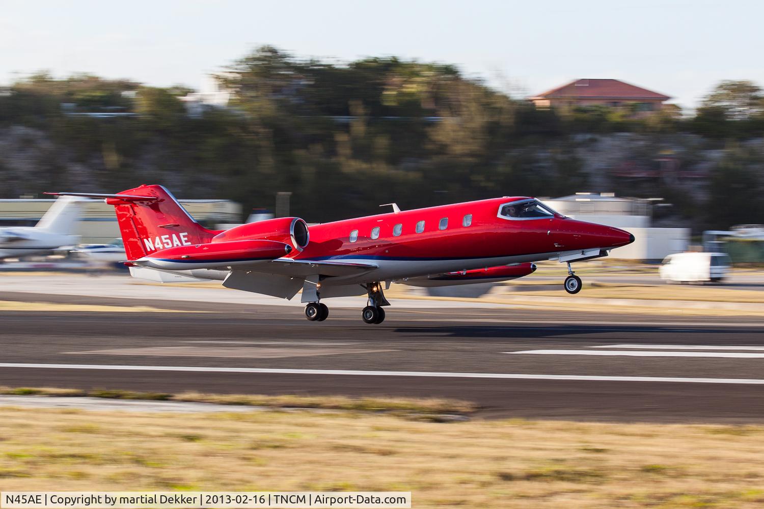 N45AE, 1982 Gates Learjet Corp. 35A C/N 422, landing SXM