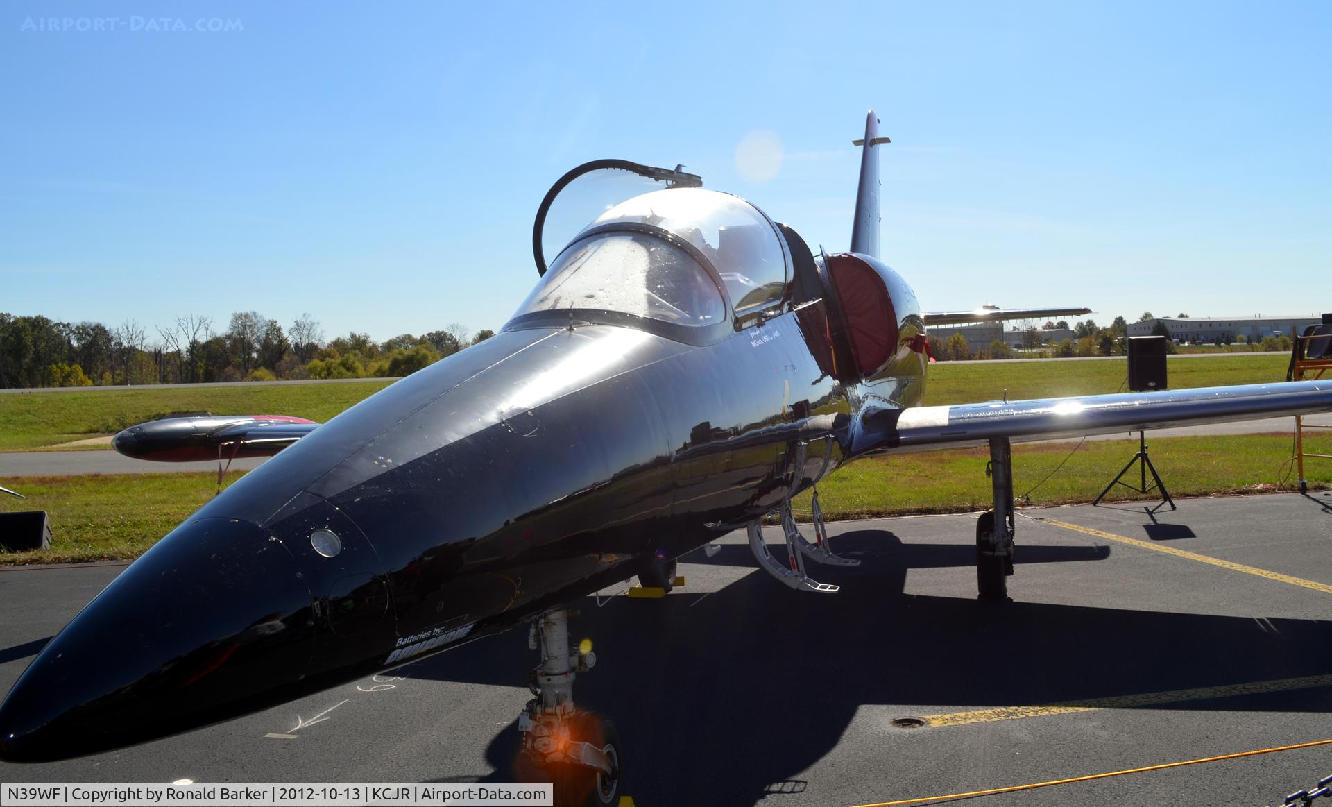 N39WF, 1982 Aero L-39 Albatros C/N 232218, Culpeper Air Fest 2012
