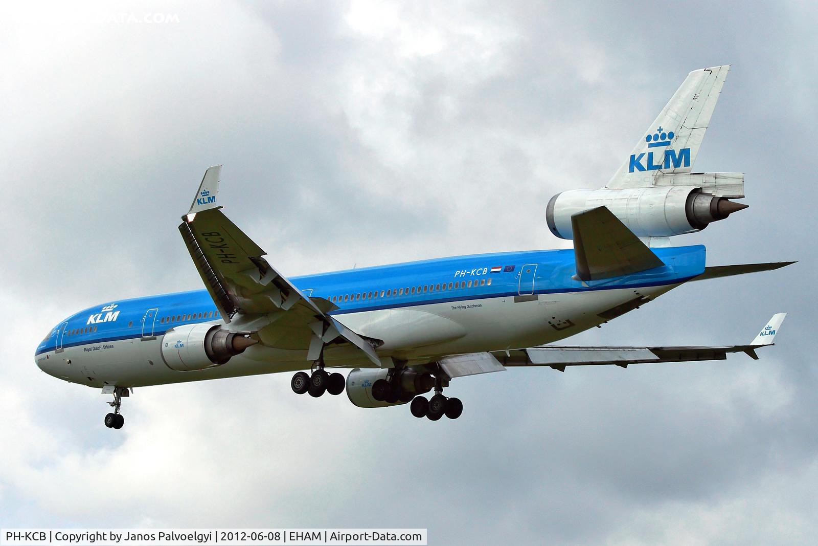 PH-KCB, 1994 McDonnell Douglas MD-11 C/N 48556, KLM Royal Dutch Airlines McDonnell Douglas MD-11 final approach