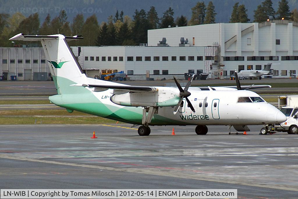 LN-WIB, 1993 De Havilland Canada DHC-8-103B Dash 8 C/N 360, Widerøe