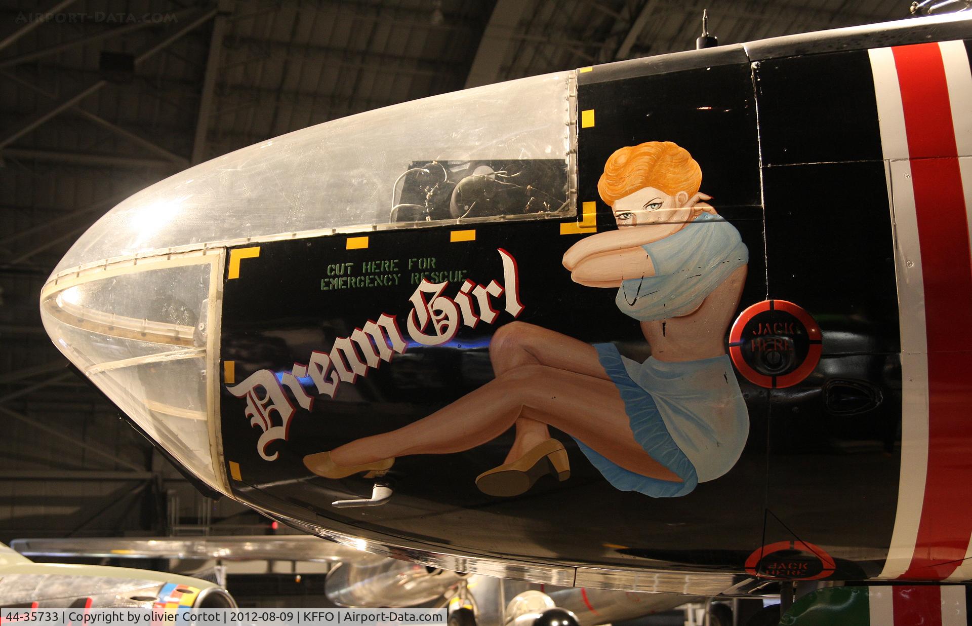 44-35733, 1944 Douglas A-26C Invader C/N 29012, nice nose-art !