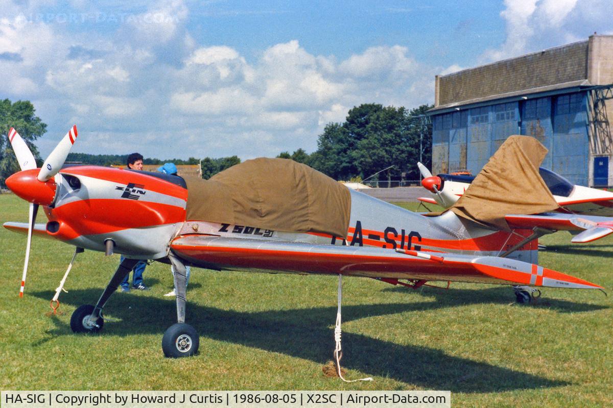 HA-SIG, 1986 Zlin Z-50LS C/N 0038, At the World Aerobatic Championships, South Cerney.