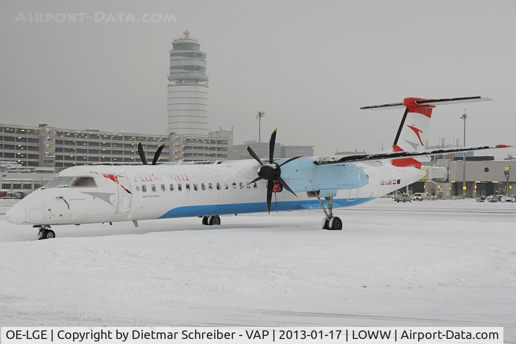 OE-LGE, 2001 De Havilland Canada DHC-8-402Q Dash 8 C/N 4042, Austrian Dash 8-400