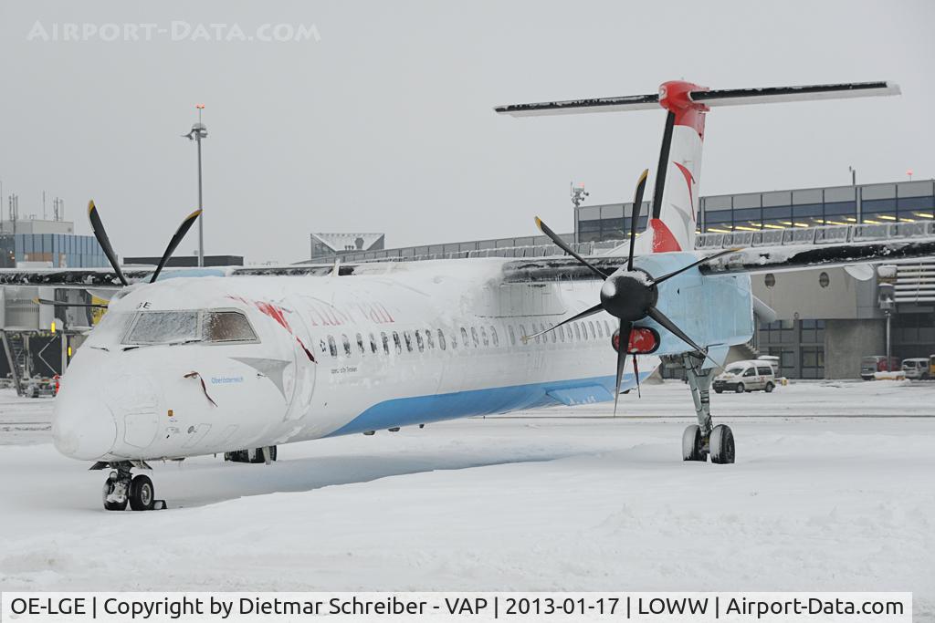 OE-LGE, 2001 De Havilland Canada DHC-8-402Q Dash 8 C/N 4042, Austrian Dash 8-400