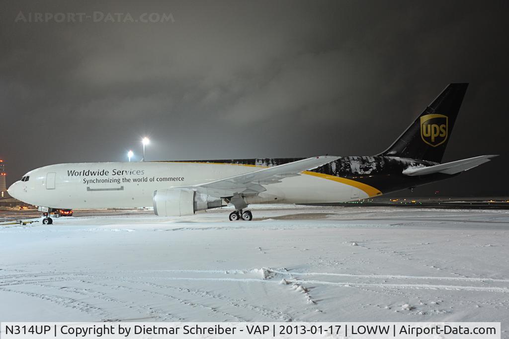 N314UP, 1996 Boeing 767-34AF C/N 27742, UPS Boeing 767-300