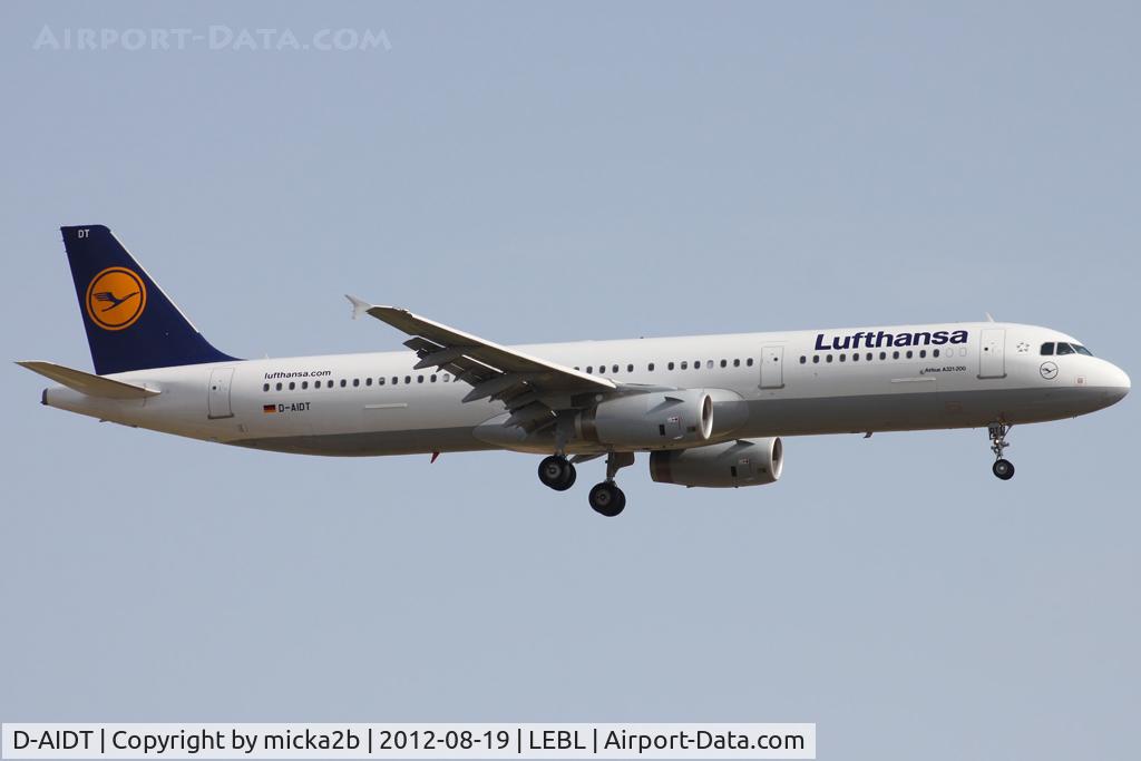 D-AIDT, 2012 Airbus A321-231 C/N 5087, Landing