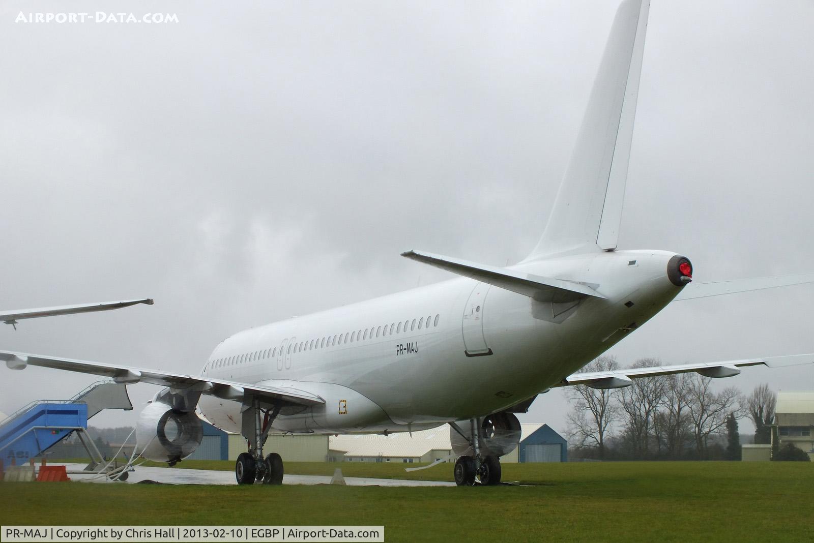 PR-MAJ, 2002 Airbus A320-232 C/N 1818, ex TAM Linhas Aéreas A320 in storage at Kemble