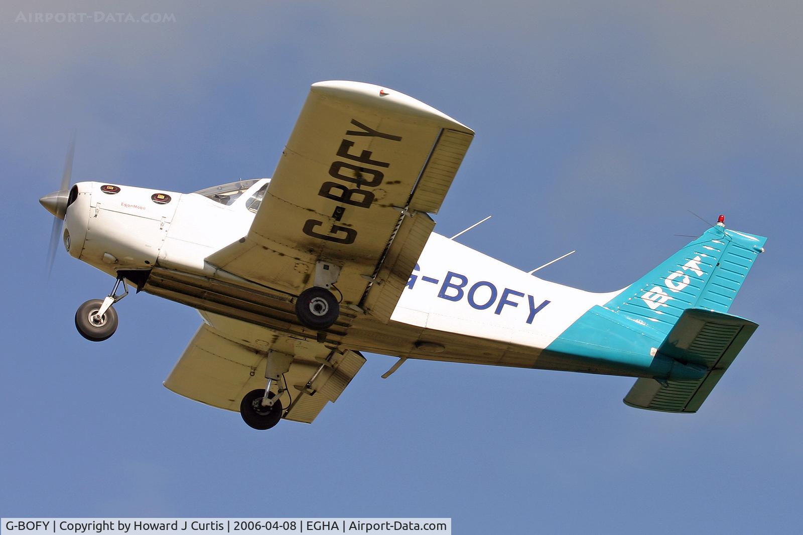 G-BOFY, 1974 Piper PA-28-140 Cherokee Cruiser C/N 28-7425374, Privately owned.