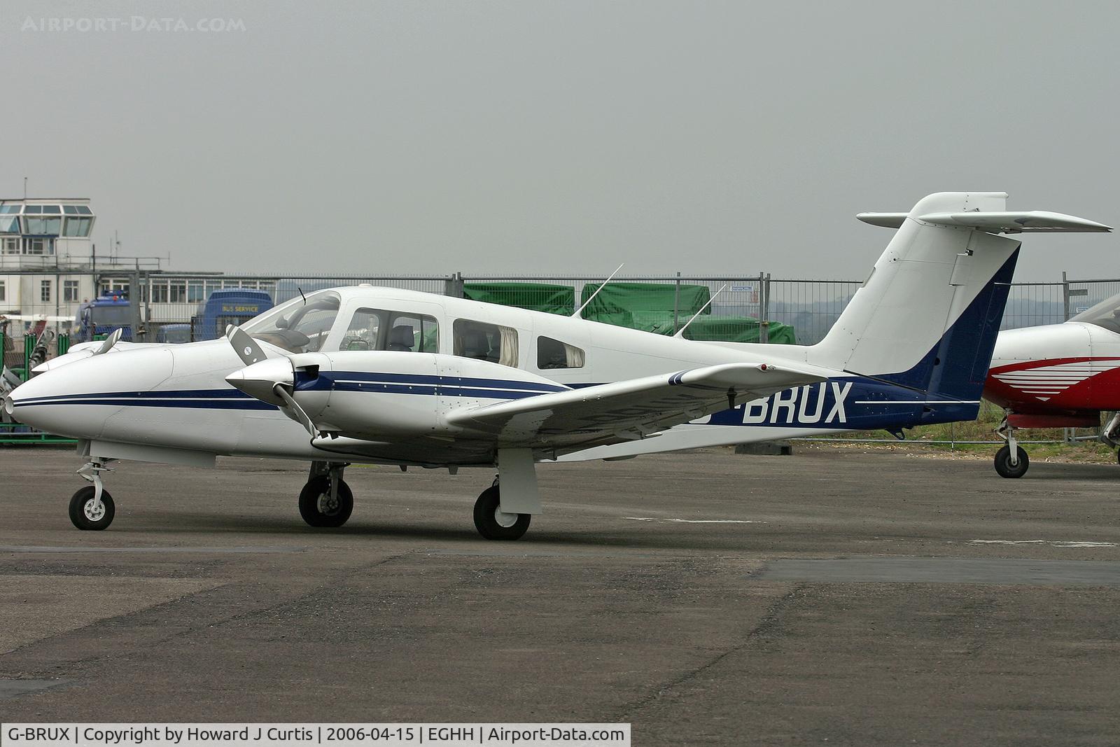 G-BRUX, 1978 Piper PA-44-180 Seminole C/N 44-7995151, Privately owned.