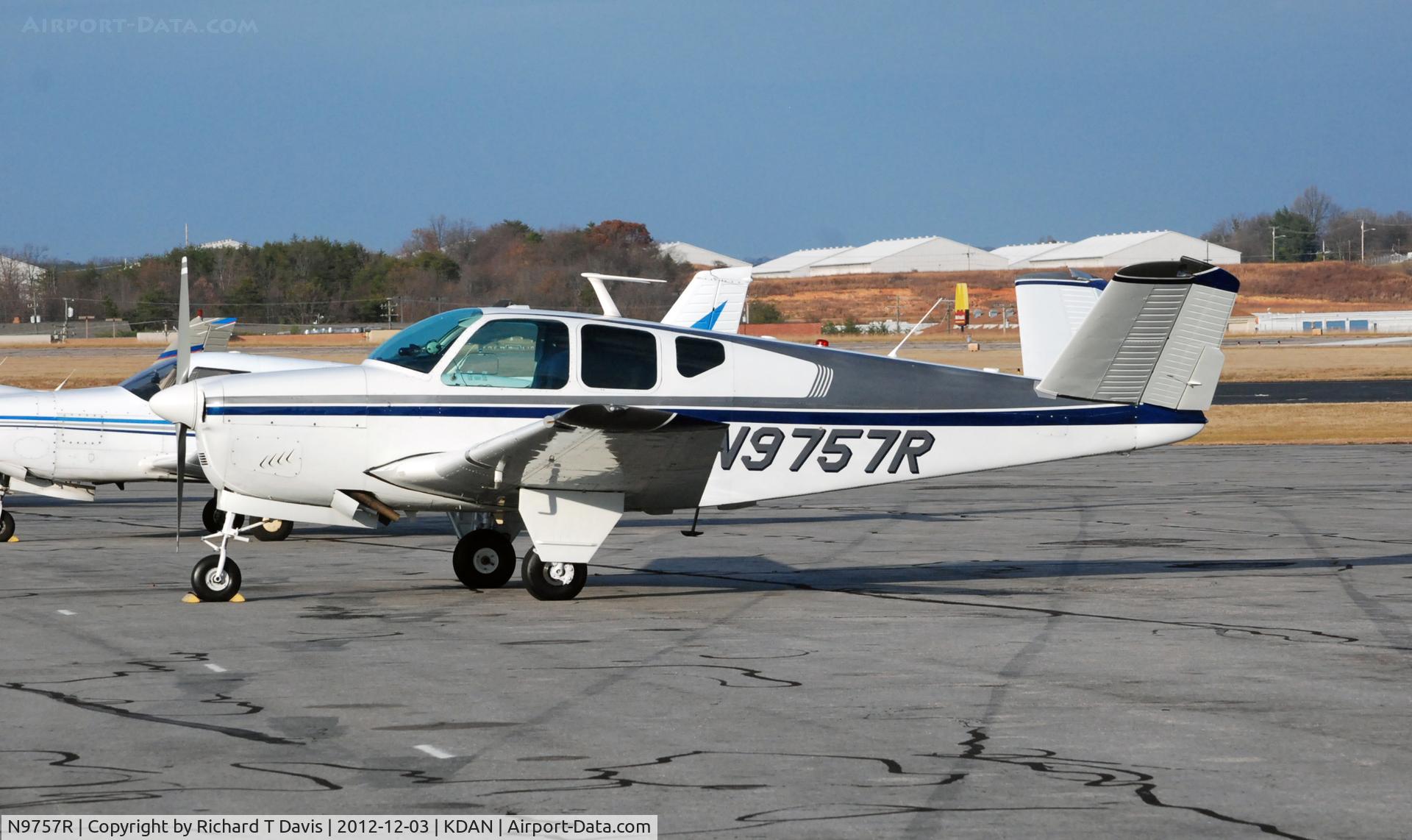 N9757R, 1960 Beech M35 Bonanza C/N D-6286, 1960 Beech M35 in Danville Va.