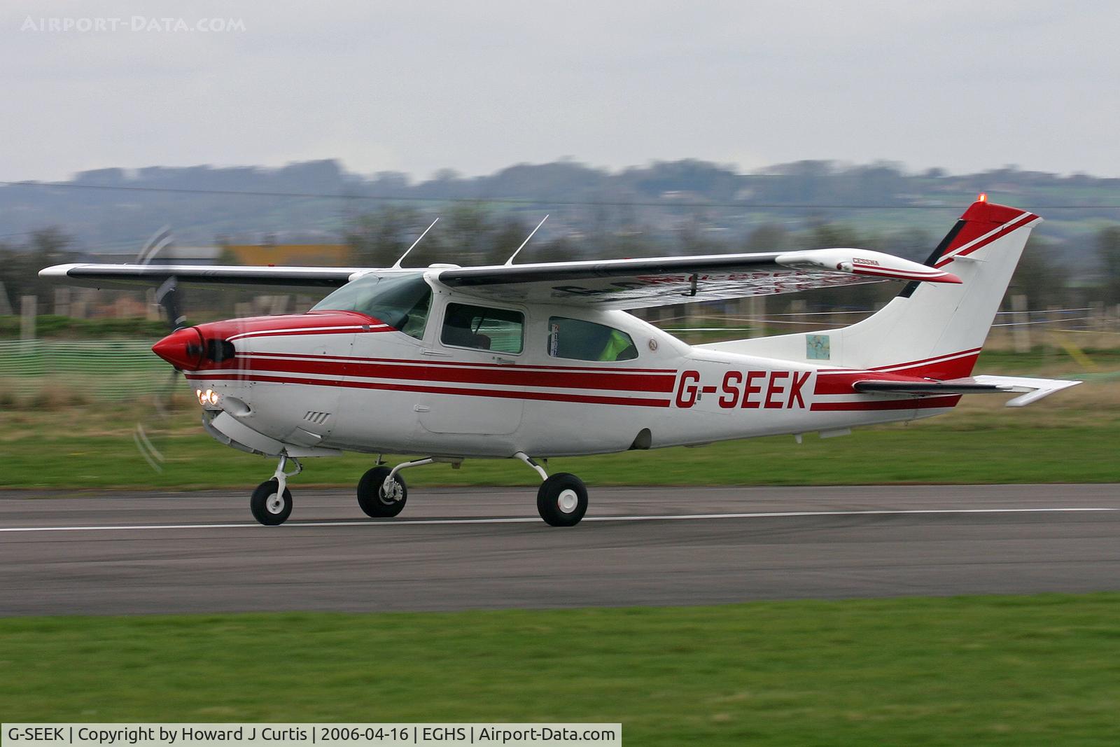 G-SEEK, 1982 Cessna T210N Turbo Centurion C/N 21064579, Privately owned, at the PFA fly-in here.