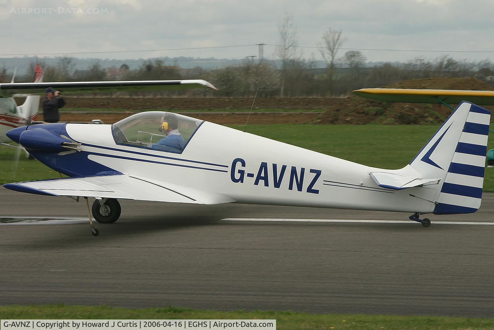 G-AVNZ, 1967 Sportavia-Putzer Fournier RF-4D C/N 4030, Privately owned, at the PFA fly-in here.