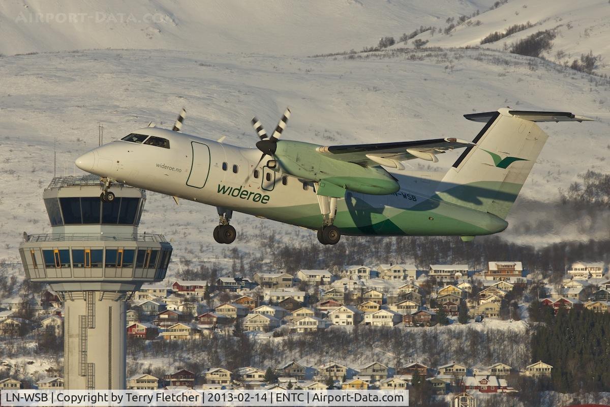 LN-WSB, 1996 De Havilland Canada DHC-8-202 Dash 8 C/N 440, Wideroe 1996 De Havilland Canada DHC-8-202, c/n: 440 at Tromso