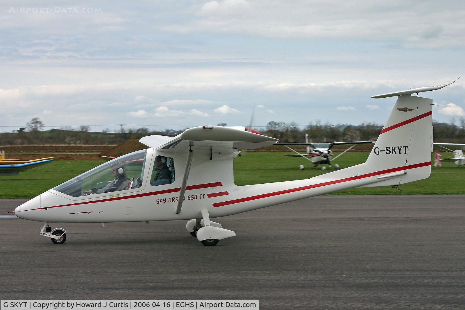 G-SKYT, 1997 Iniziative Industriali Italiane Sky Arrow 650TC III C/N C004, Privately owned, at the PFA fly-in here.