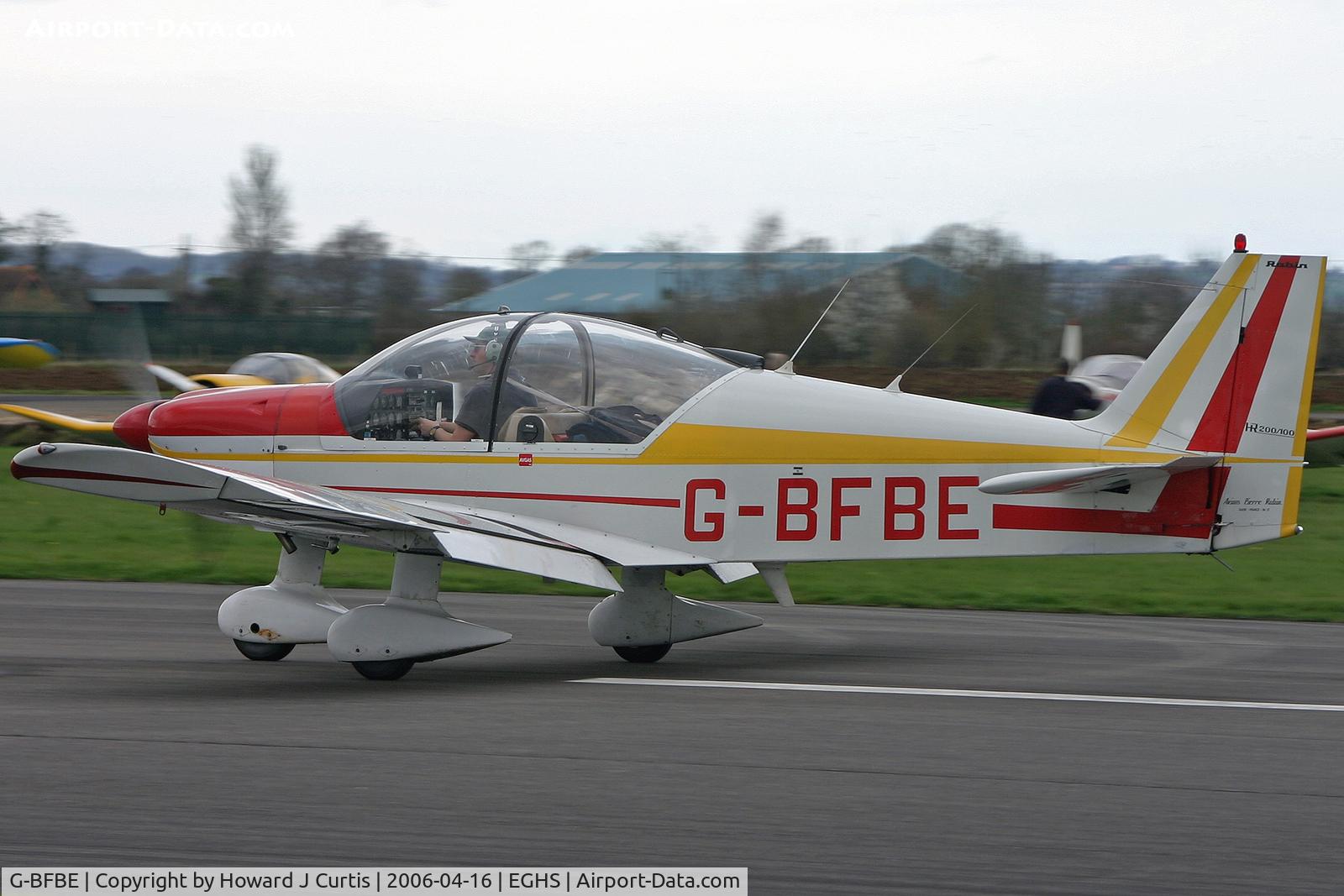 G-BFBE, 1974 Robin HR-200-100 Club C/N 12, Privately owned, at the PFA fly-in here.