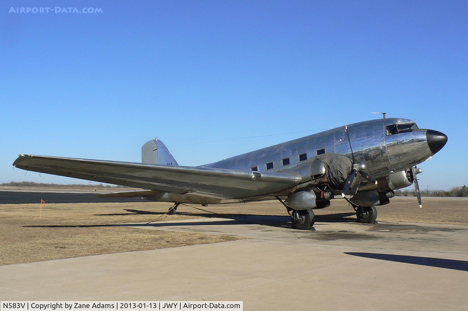 N583V, 1942 Douglas DC3C-S1C3G (C-47A-5-DK) C/N 12369, After 30 years on the ground this DC-3 is once again earning her keep with Airborne Imaging...and looking great!