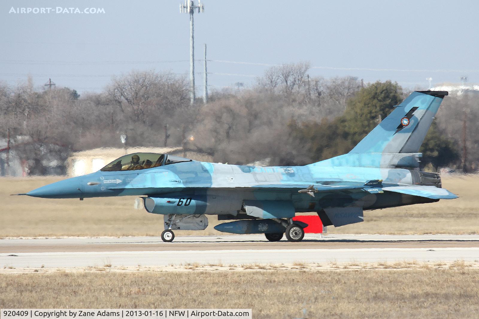920409, 1992 General Dynamics F-16A Fighting Falcon C/N DG-12, US Navy Top Gun F-16A at NASJRB Fort Worth