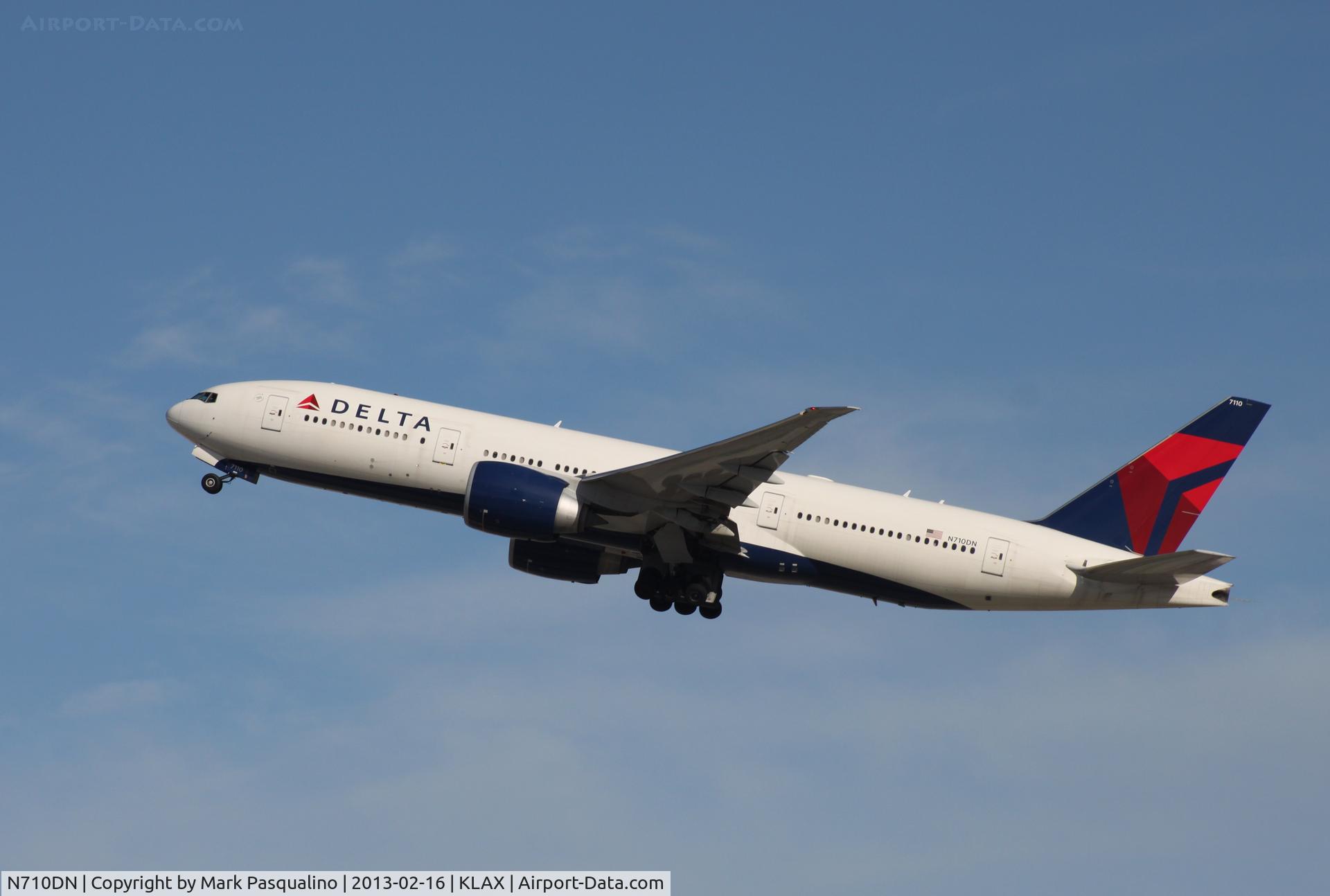 N710DN, 2010 Boeing 777-232/LR C/N 40560, Boeing 777-200LR