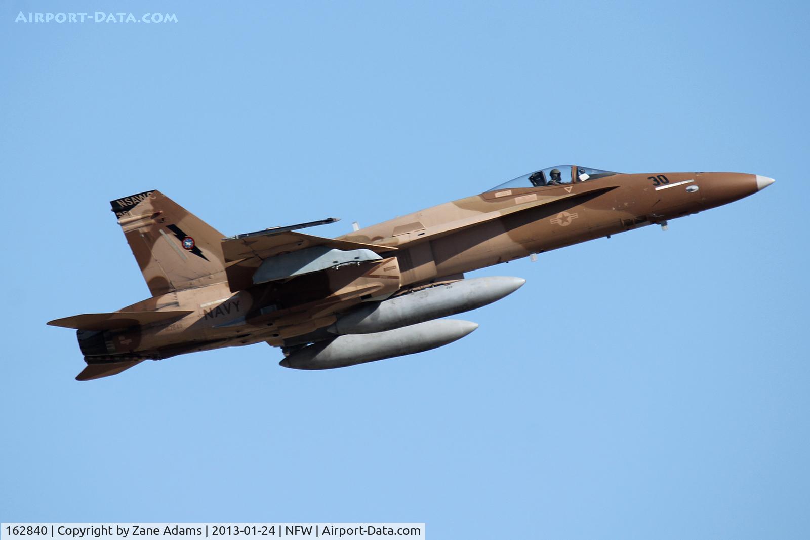 162840, McDonnell Douglas F/A-18A Hornet C/N 360/F238, Departing NASJRB Fort Worth