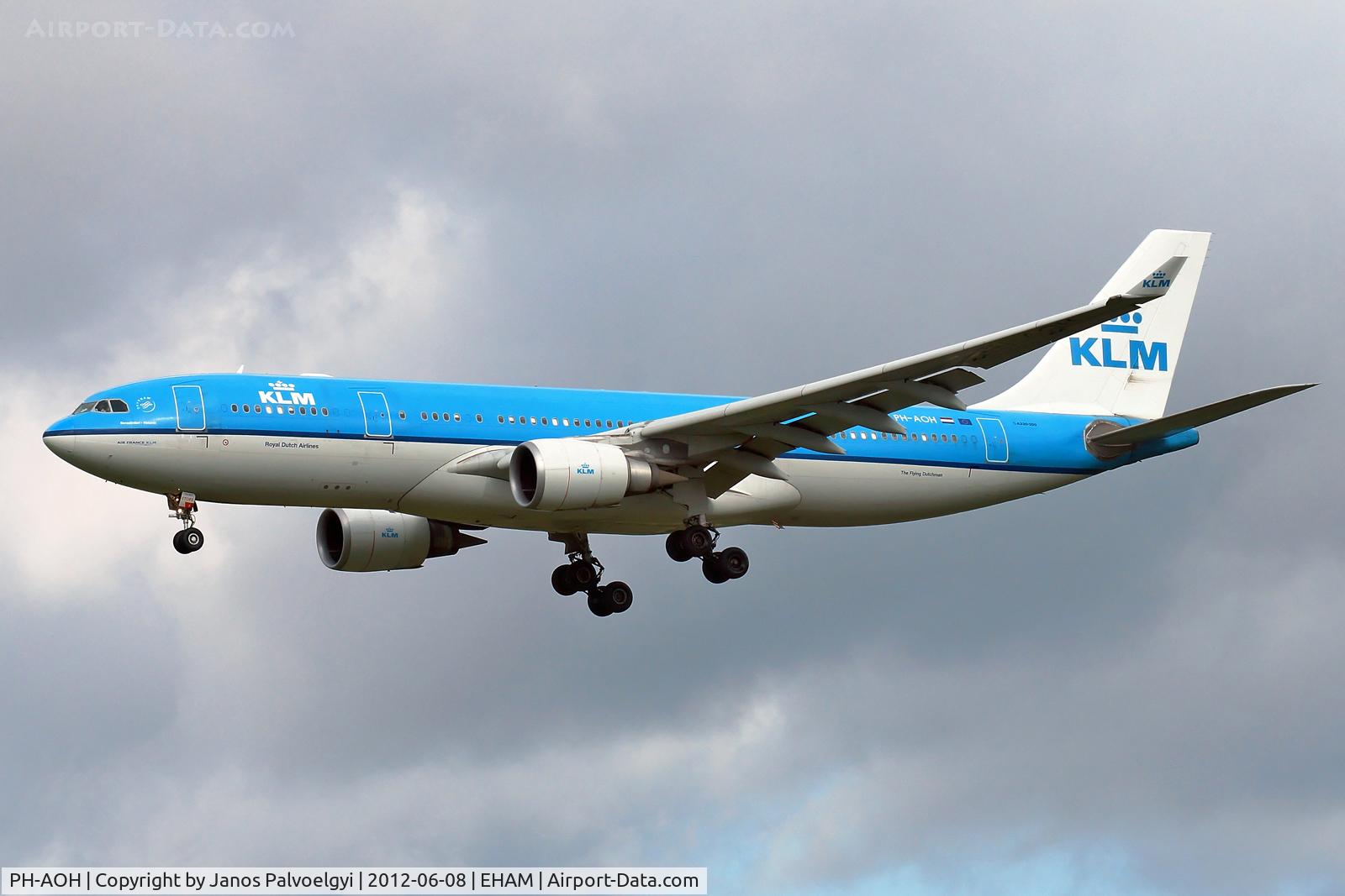 PH-AOH, 2006 Airbus A330-203 C/N 811, KLM Royal Dutch Airlines Airbus A330-203 final approach