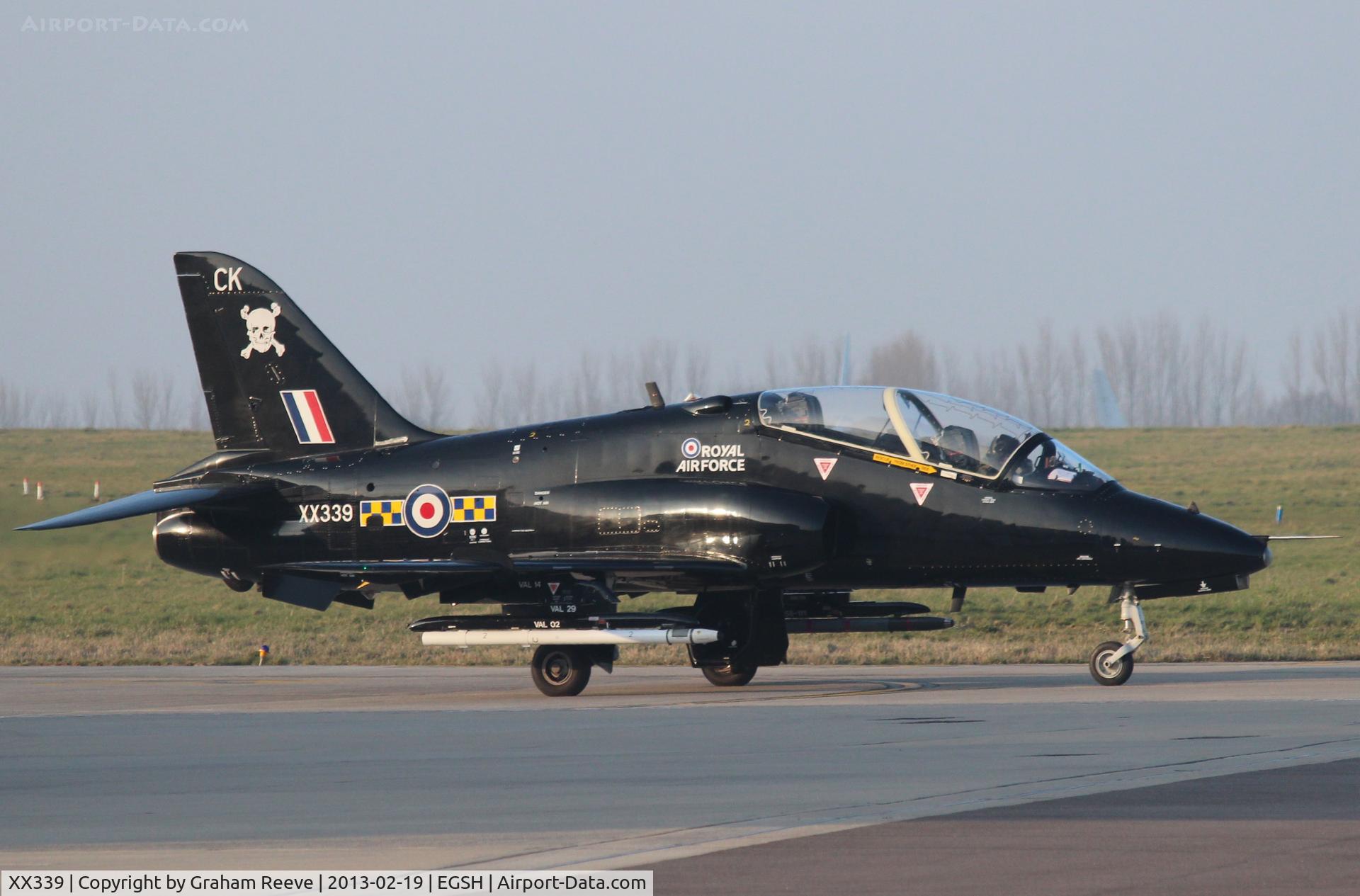 XX339, 1981 Hawker Siddeley Hawk T.1A C/N 188/312163, About to depart from Norwich.