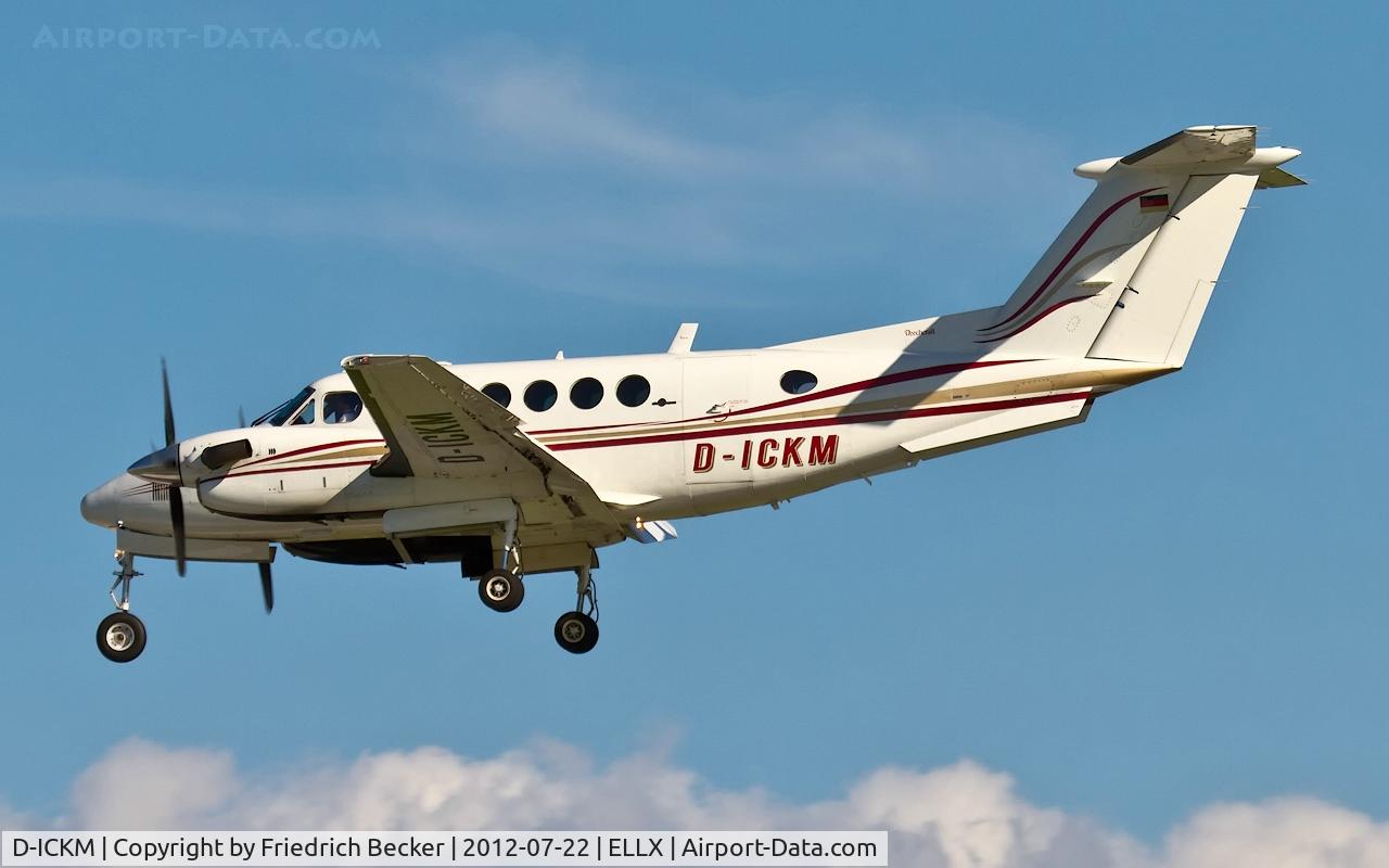 D-ICKM, 1982 Beech B200 King Air C/N BB-1005, short final RW06