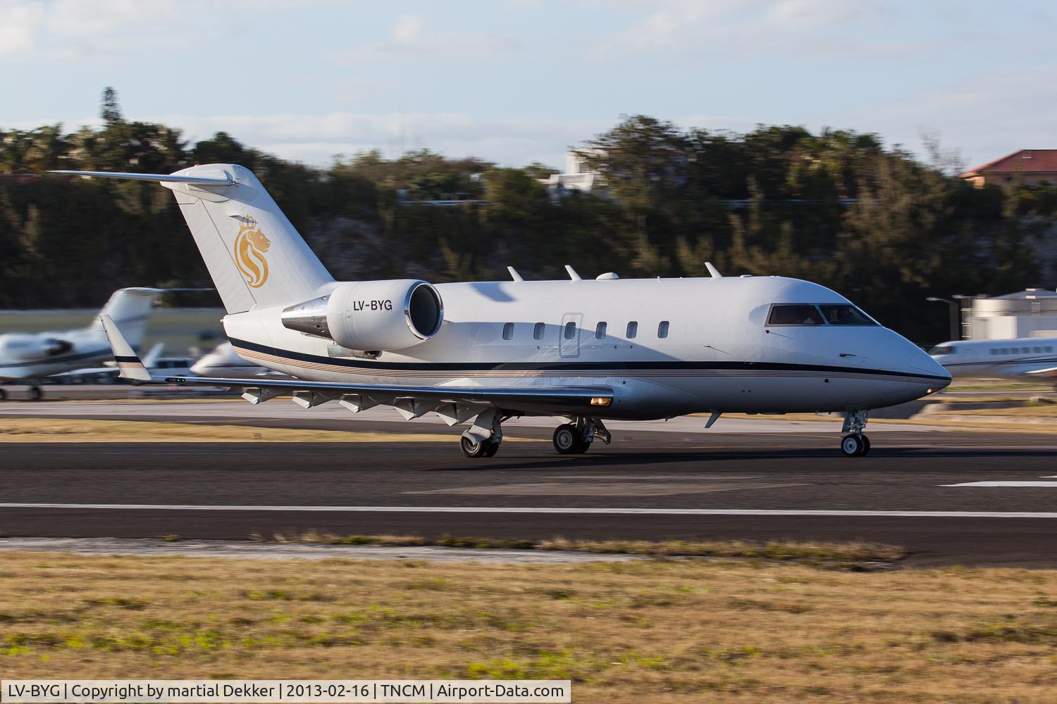 LV-BYG, 1988 Canadair Challenger 604 (CL-600-2B16) C/N 5032, landing SXM