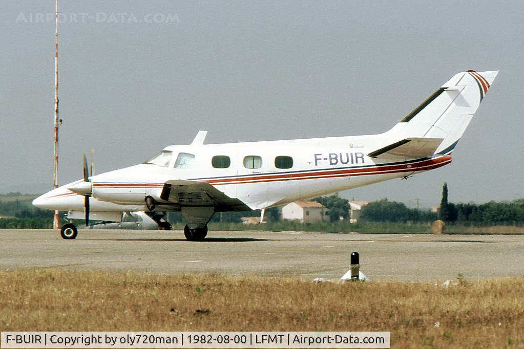 F-BUIR, Beech B-60 Duke C/N P-87, Basking in the Mediterranean sunshine