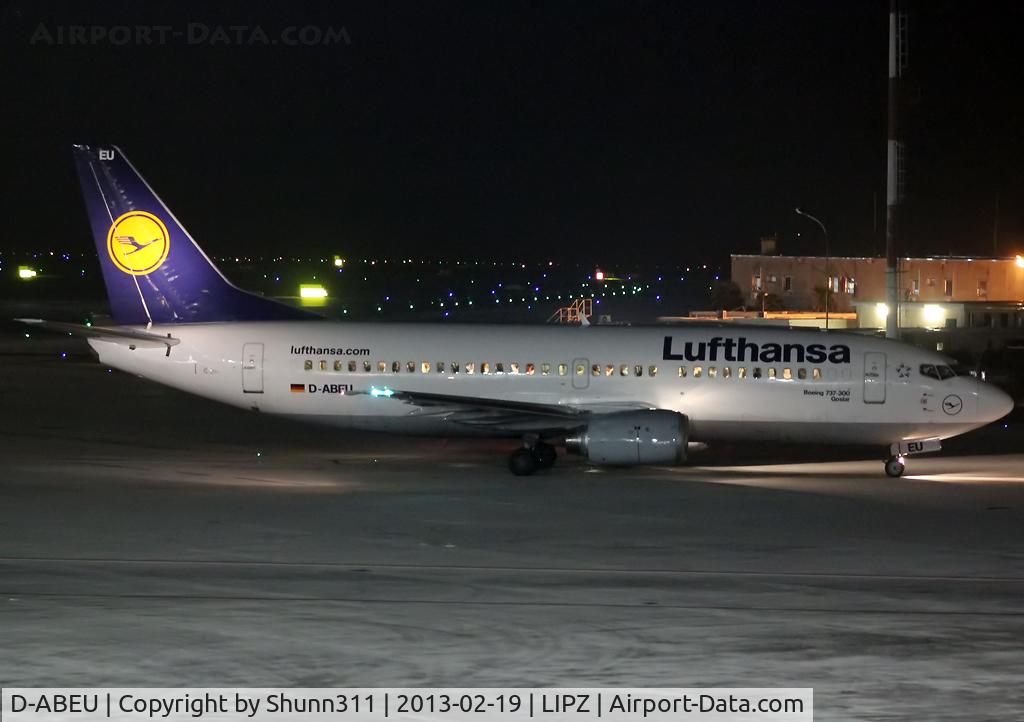 D-ABEU, 1995 Boeing 737-330 C/N 27904, Push back for his new flight to FRA