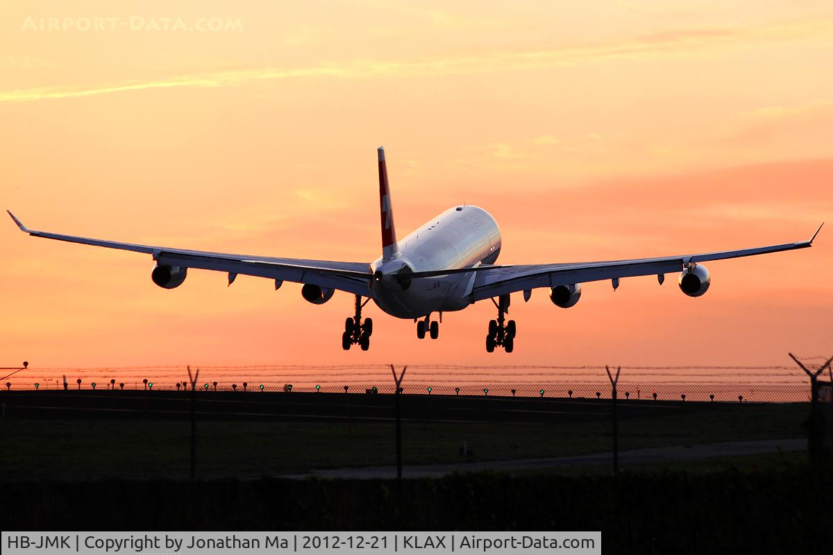 HB-JMK, 1997 Airbus A340-313 C/N 169, Landing 24R