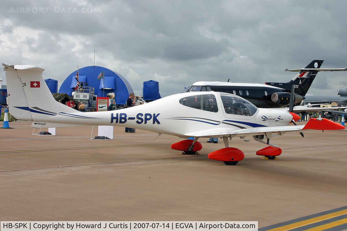 HB-SPK, 2001 Diamond DA-40 Diamond Star C/N 40.046, RIAT 2007. Privately owned.