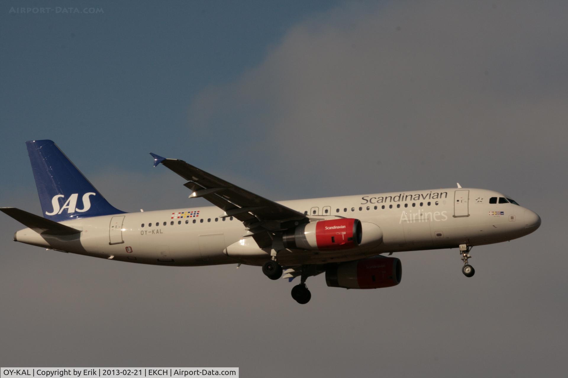 OY-KAL, 2006 Airbus A320-232 C/N 2883, By Erik Oxtorp. Comming in for landing at rw 04L in CPH