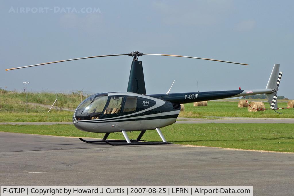 F-GTJP, Robinson R44 C/N 590, Privately owned.