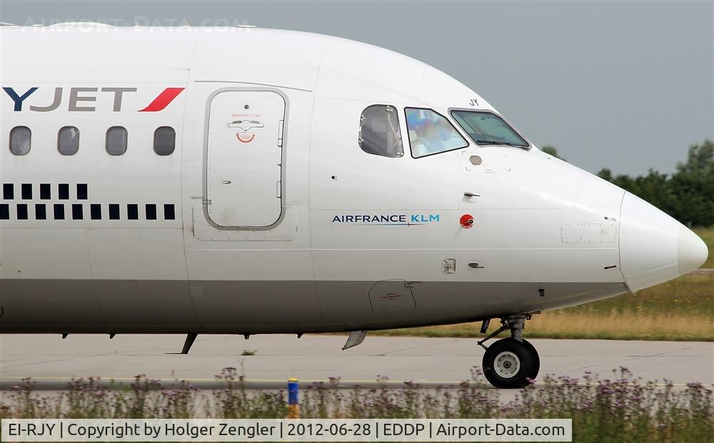 EI-RJY, 1997 British Aerospace Avro 146-RJ85 C/N E.2307, Close up on taxi.....