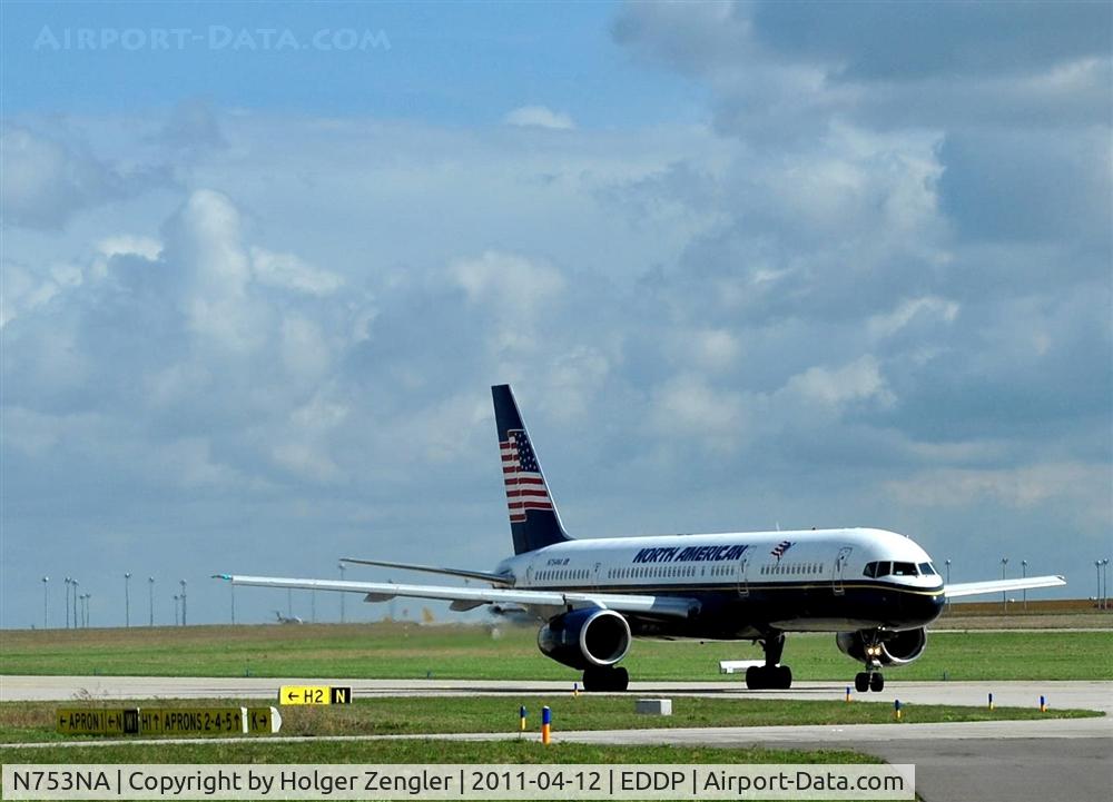 N753NA, 1990 Boeing 757-28A C/N 24544, On taxi via november to holding point 08L....