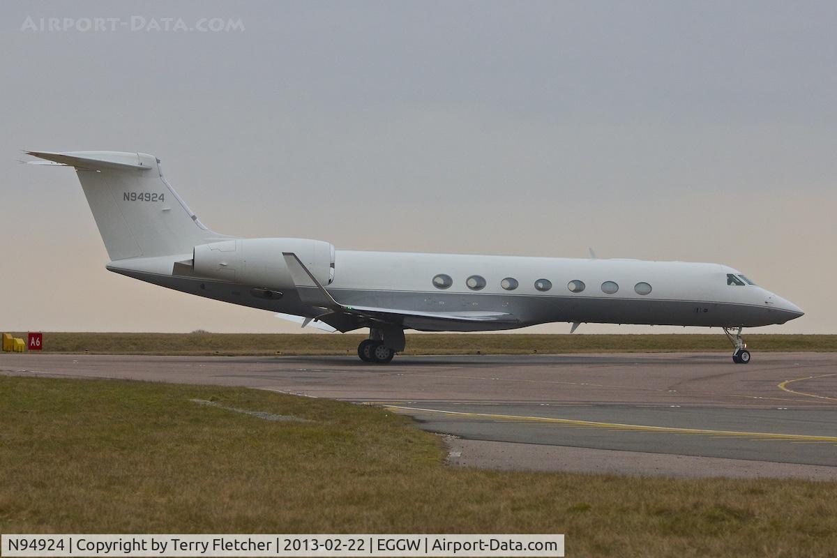 N94924, 2009 Gulfstream Aerospace GV-SP (G550) C/N 5255, 2009 Gulfstream Aerospace GV-SP (G550), c/n: 5255 at Luton