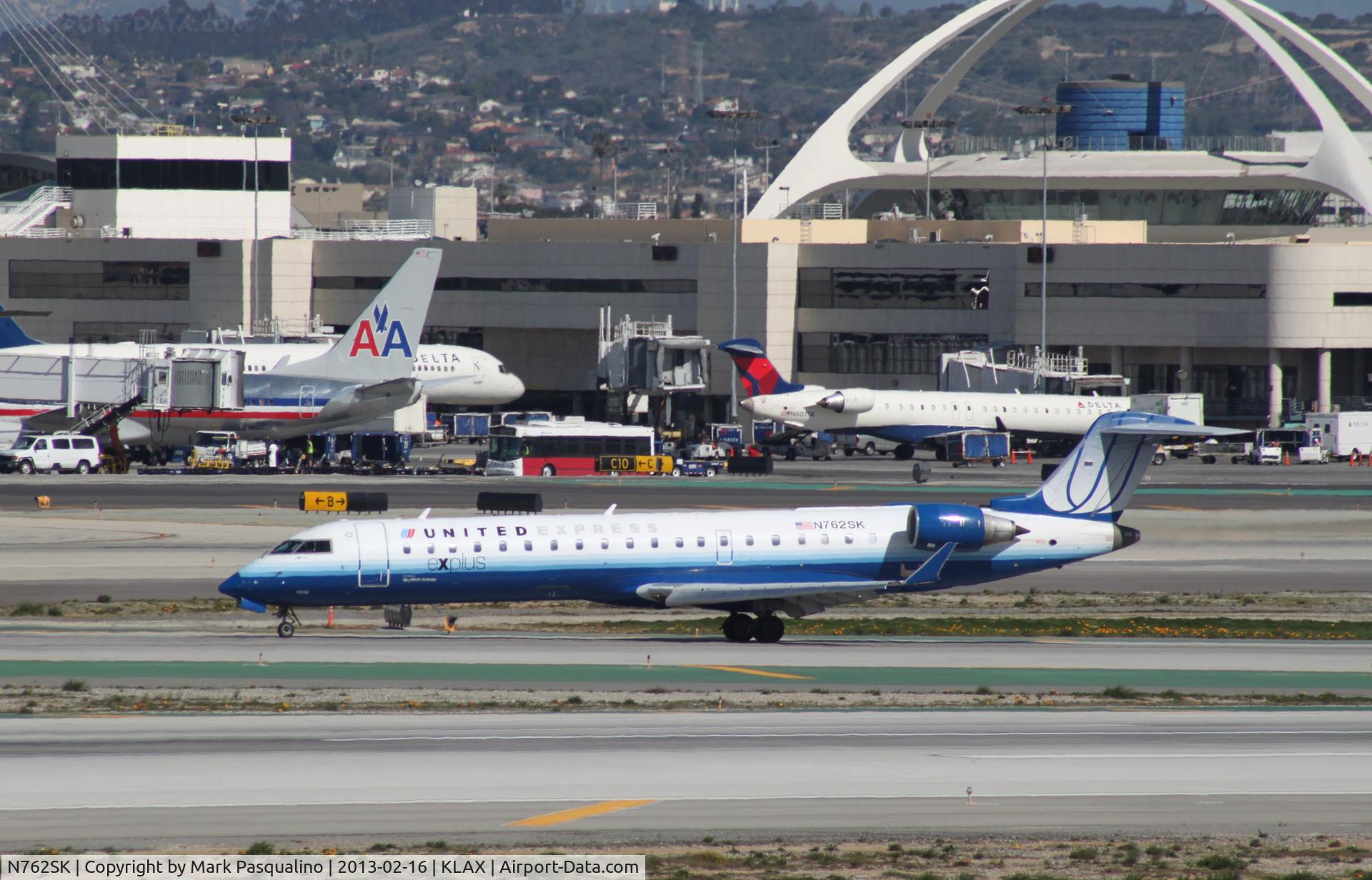 N762SK, 2005 Bombardier CRJ-701ER (CL-600-2C10) Regional Jet C/N 10226, CL-600-2C10