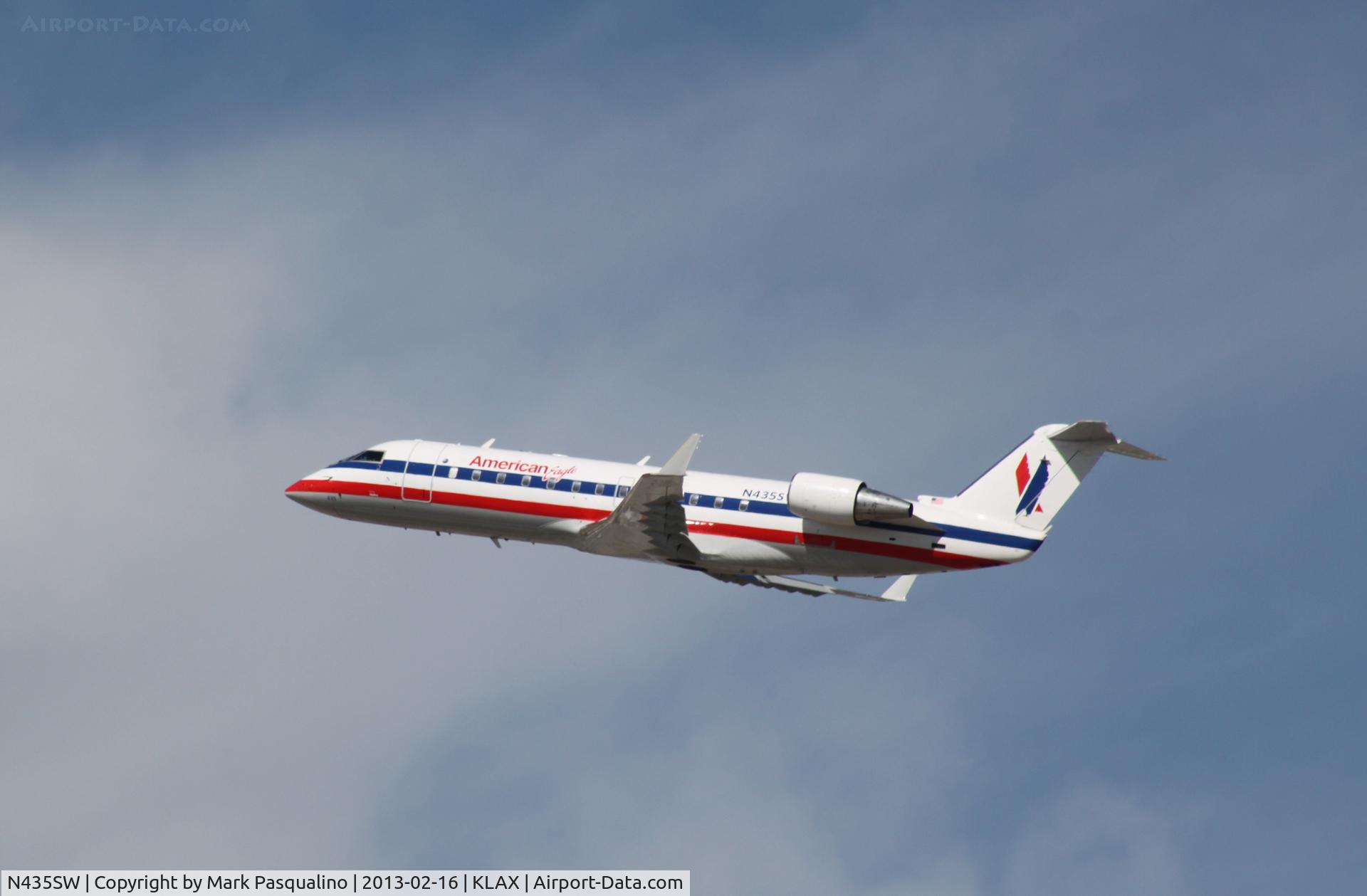 N435SW, 2001 Bombardier CRJ-200LR (CL-600-2B19) C/N 7555, CL-600-2B19