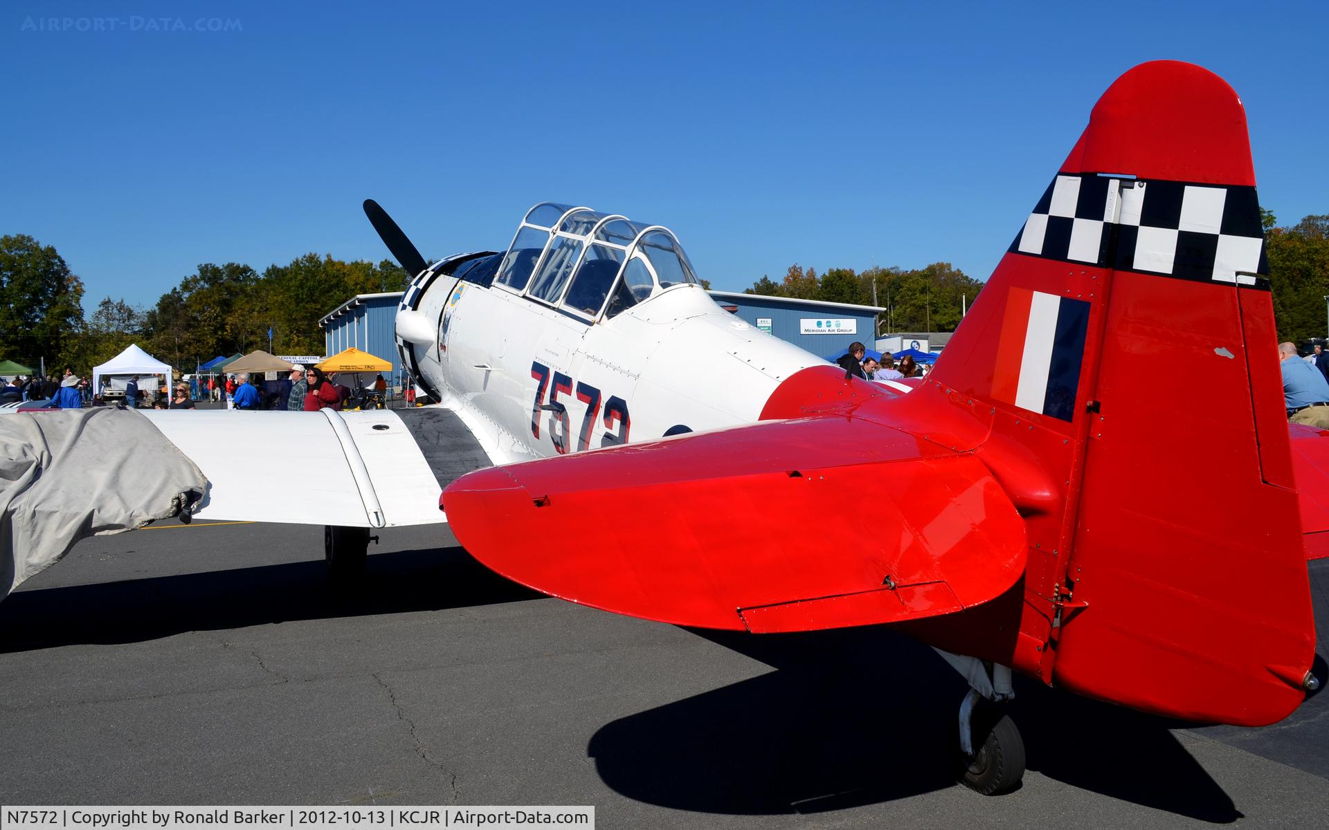 N7572, 1941 North American AT-6D Texan C/N 41-34018, Culpeper Air Fest 2012