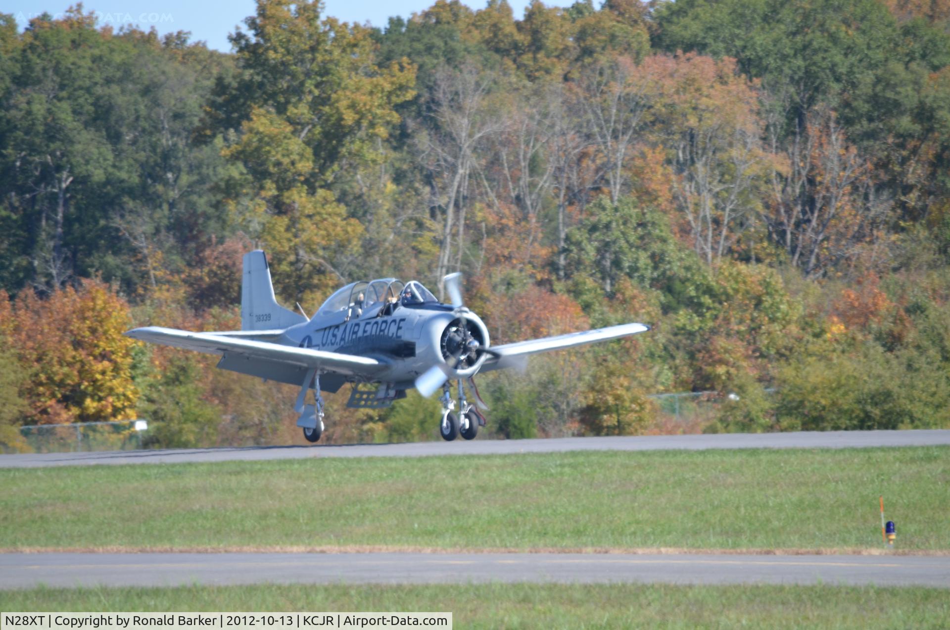 N28XT, 1958 North American T-28B Trojan C/N 200-410 (138339), Landing - Culpeper Air Fest 2012