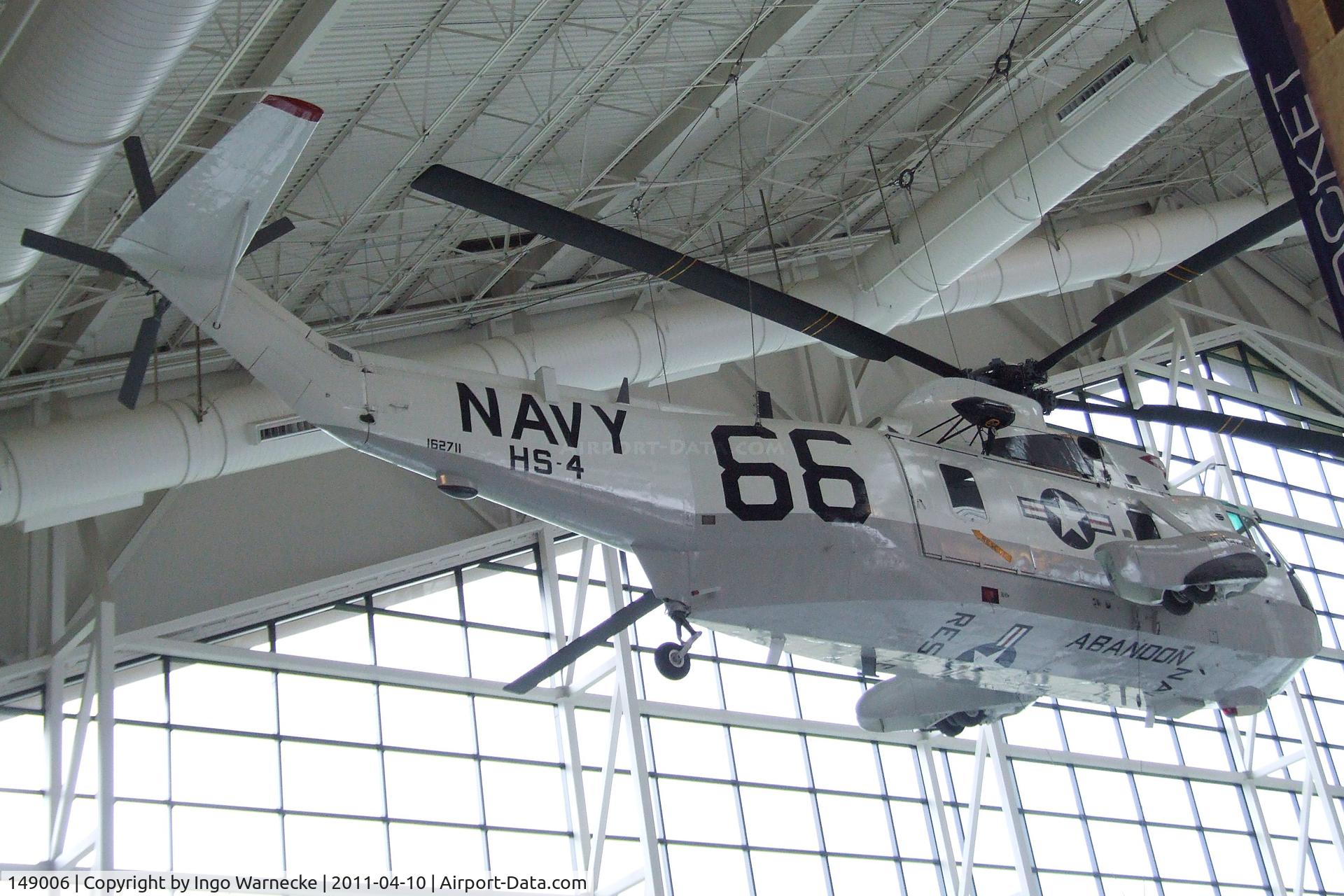 149006, 1962 Sikorsky SH-3H Sea King C/N 61080, Sikorsky SH-3H Sea King (displayed in the markings of 162711 