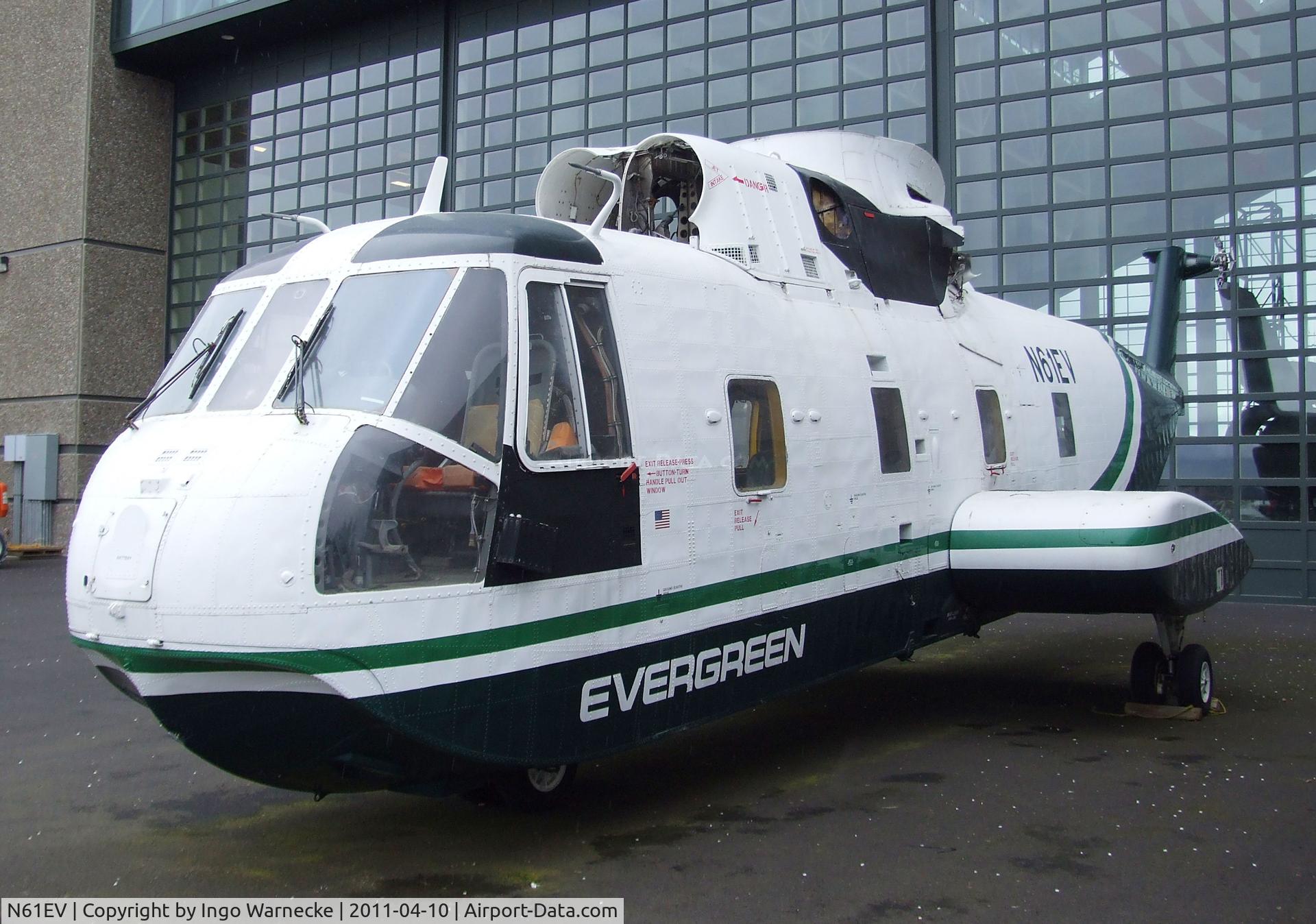 N61EV, Sikorsky S-61R (CH-3E) C/N 61-566, Sikorsky S-61R (CH-3E) at the Evergreen Aviation & Space Museum, McMinnville OR