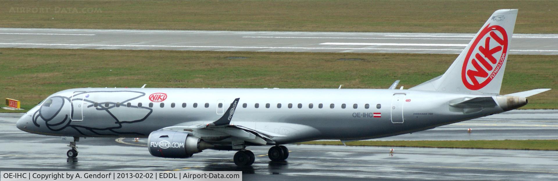 OE-IHC, 2010 Embraer 190LR (ERJ-190-100LR) C/N 19000349, Niki, on the taxiway for departure at Düsseldorf Int´l (EDDL)