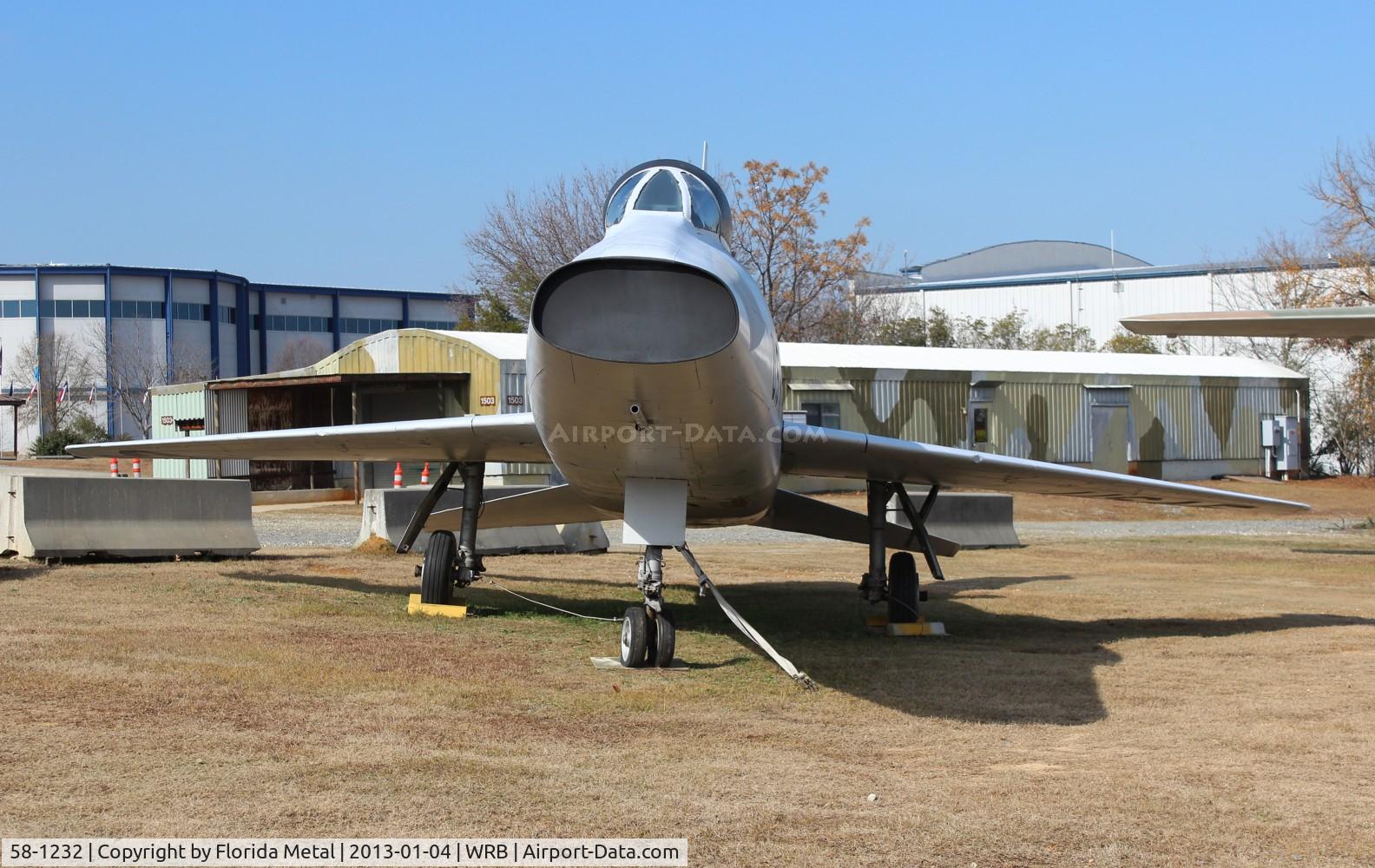 58-1232, 1958 North American F-100F Super Sabre C/N 255-28, F-100F Super Sabre