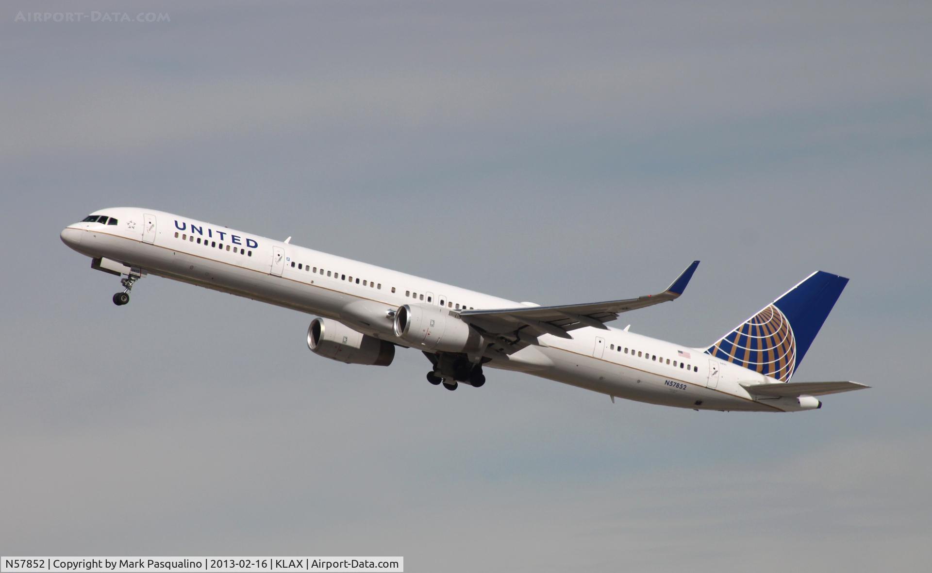 N57852, 2001 Boeing 757-324 C/N 32811, Boeing 757-300