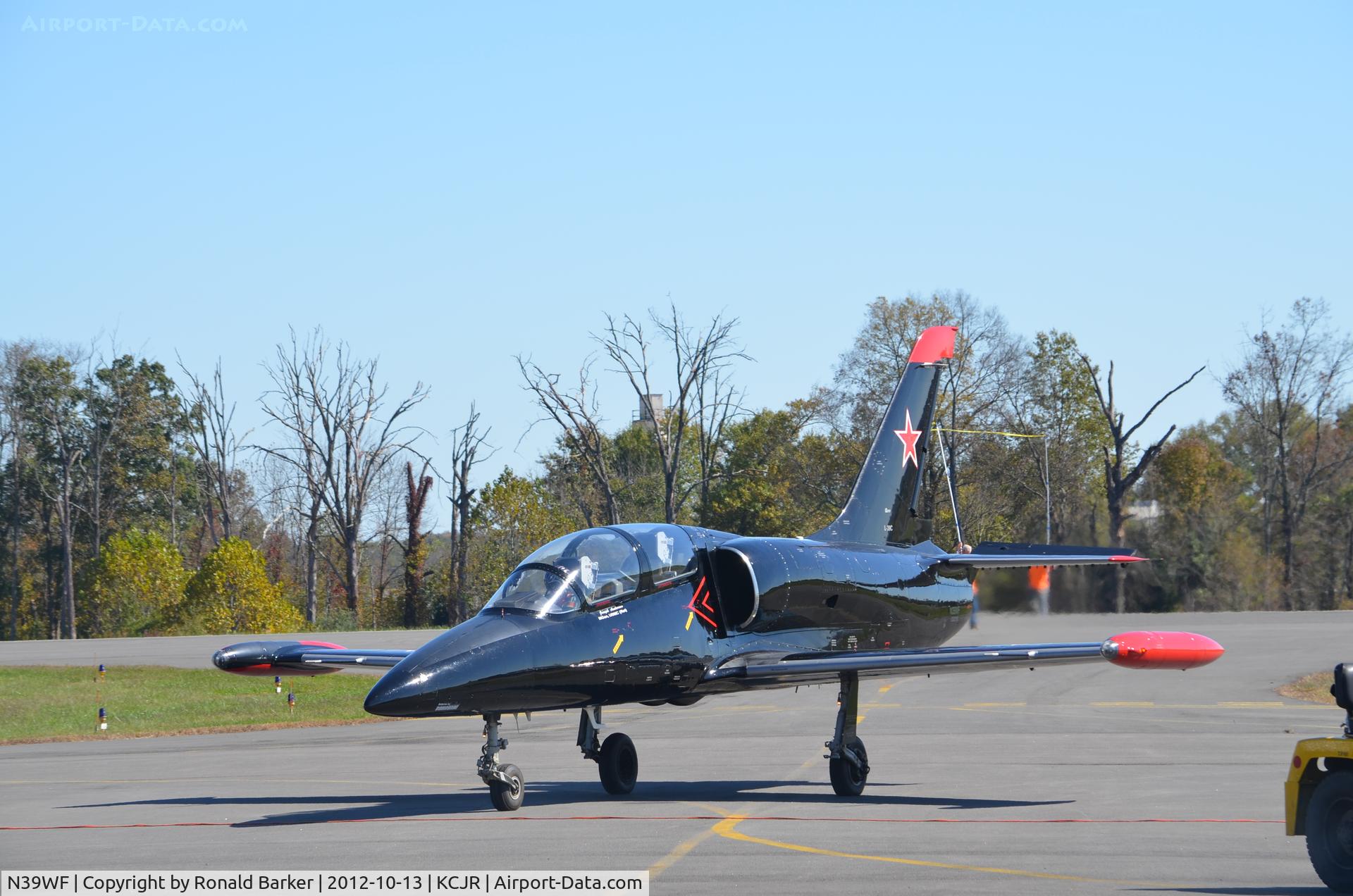 N39WF, 1982 Aero L-39 Albatros C/N 232218, Taxi - Culpeper Air Fest 2012