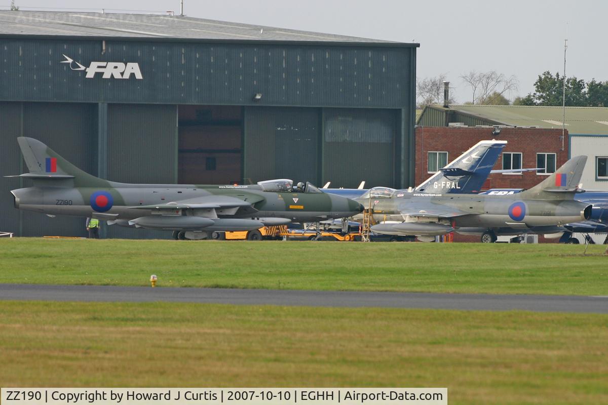 ZZ190, 1962 Hawker Hunter F.58 C/N 41H-697433, ZZ190 and ZZ191 together on the Cobham ramp.