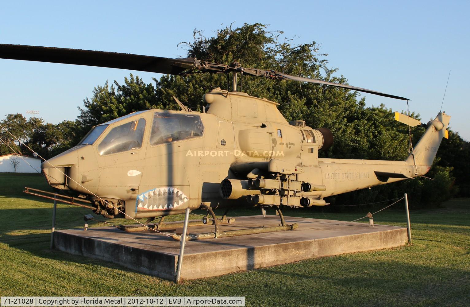 71-21028, 1971 Bell AH-1F Cobra C/N 21099, AH-1F Cobra